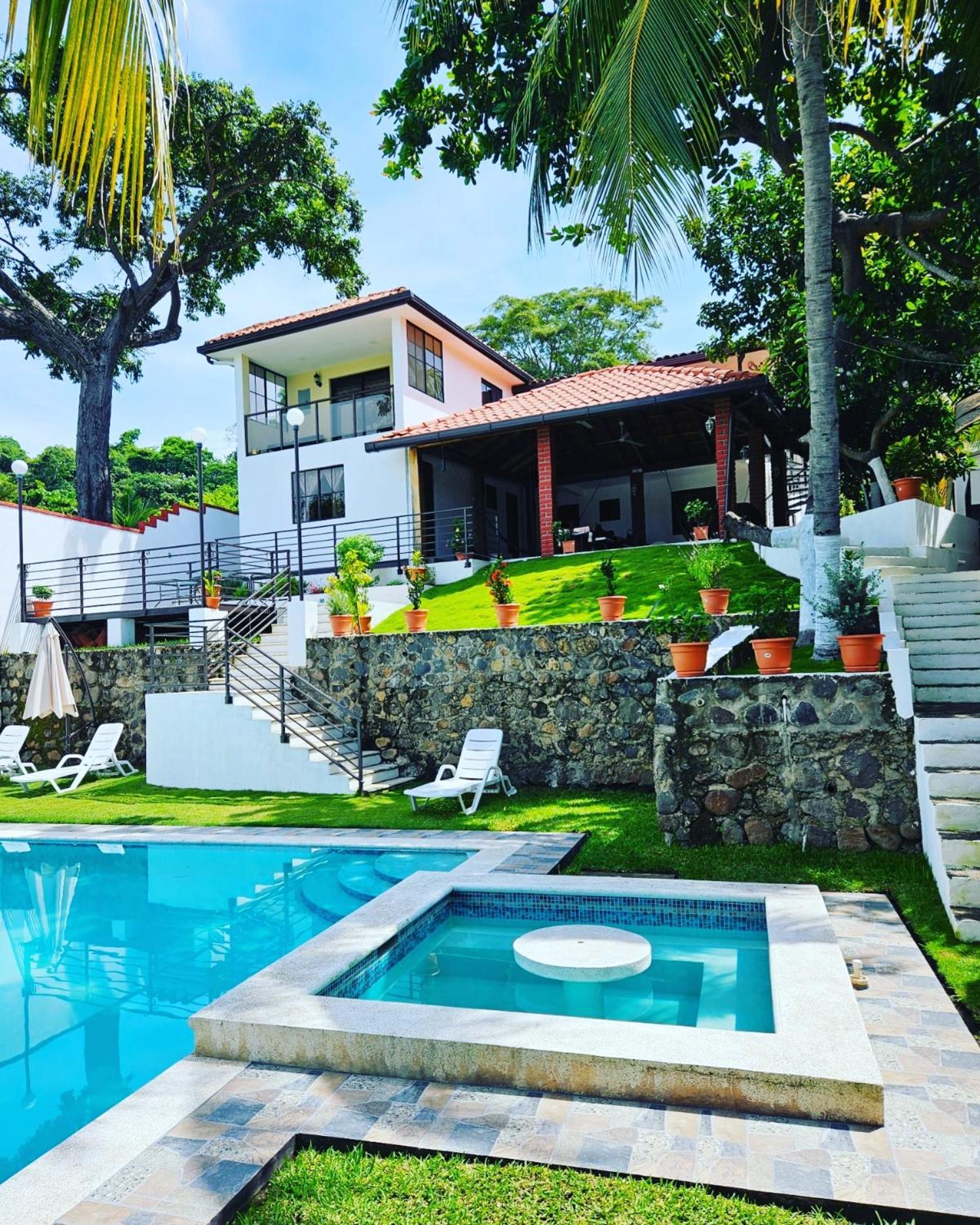 Habitaciones Casa Cuscatlan Tamanique エクステリア 写真