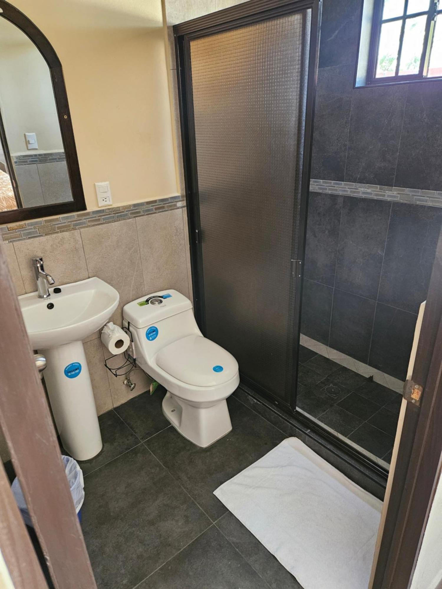 Habitaciones Casa Cuscatlan Tamanique 部屋 写真